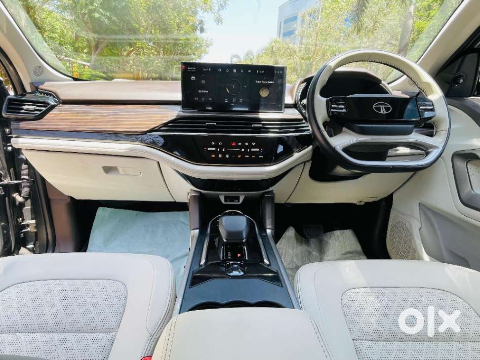 Tata Safari Accomplished Plus Dual Tone At, 2023, Diesel
