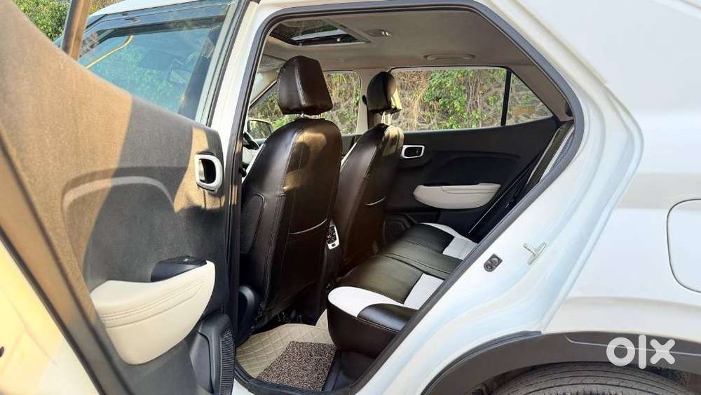 Hyundai Venue 1.0 Sx (o) Turbo Dct Dual Tone, 2023, Petrol