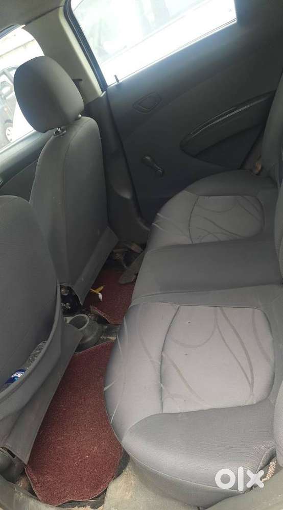 Chevrolet Beat, 2010, Petrol
