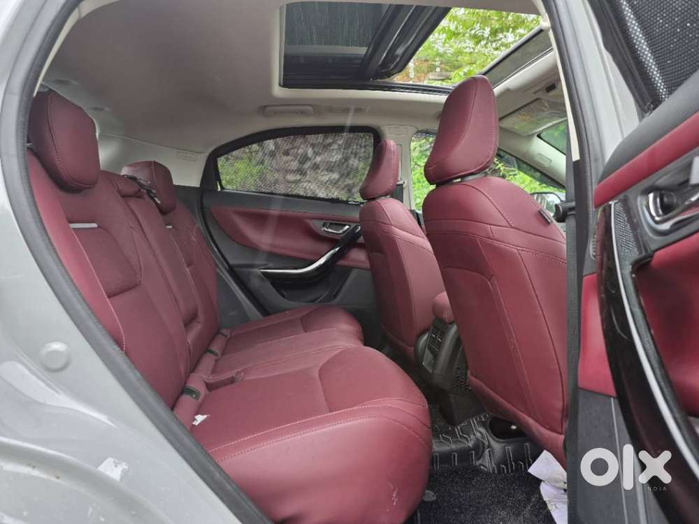 Tata Curvv Accomplished S 1.2 Revotron Petrol 7dca, 2025, Petrol