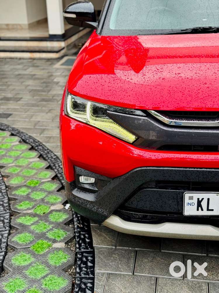 Maruti Brezza Petrol 2024