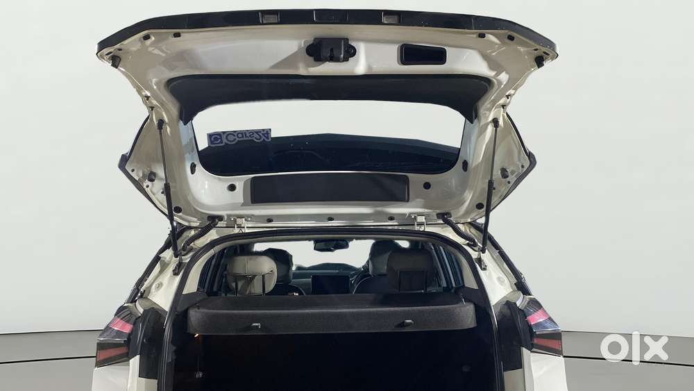 Tata Nexon Creative Plus 1.2 Revotron Petrol 7dca, 2023, Petrol