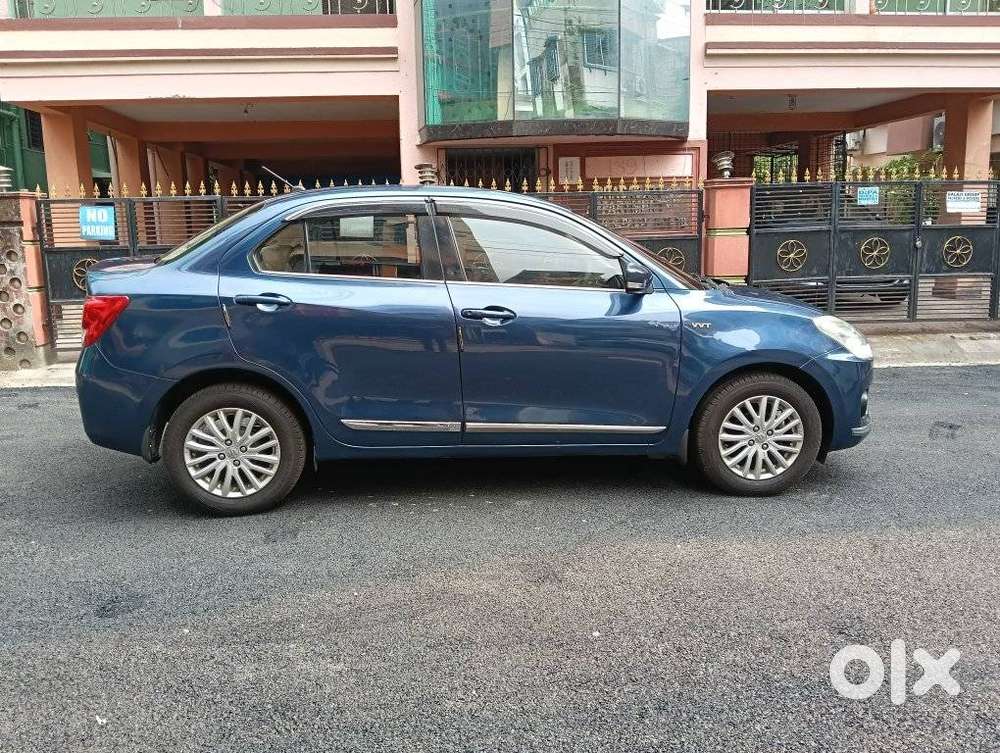 Maruti Suzuki Swift Dzire 1.2 Zxi Bsiv, 2018, Petrol