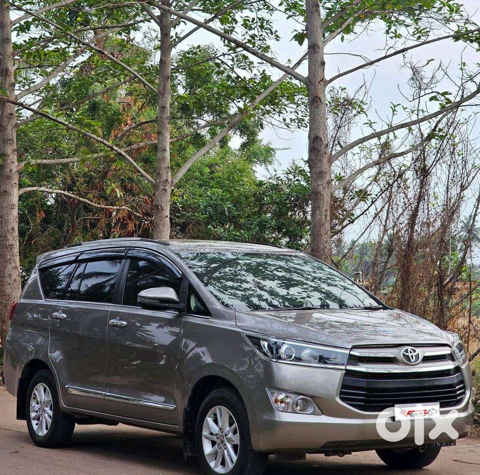 Toyota Innova Crysta 2.4 V, 2017, Diesel