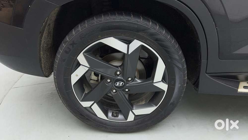 Hyundai Alcazar 1.5 Tdct Signature (o) 7s Petrol, 2023, Petrol