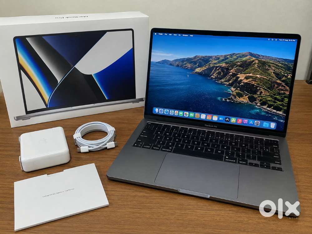 MacBook Pro 13 M2 2022 - 8GB- 256GB - 100% Battery - Mint Condition
