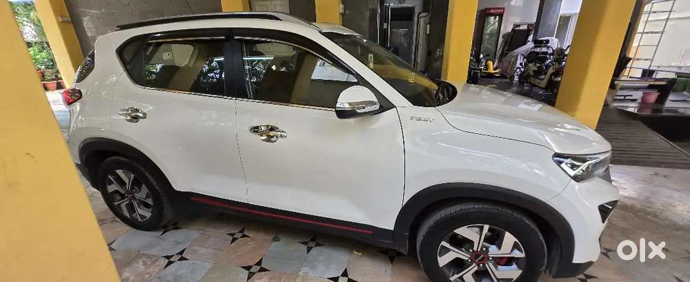 Kia Sonet ,top Model Petrol Engine Nicely Maintained