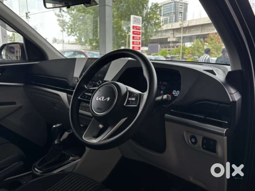 Kia Carens 1.5 Prestige Plus 7 Str Imt, 2023, Petrol