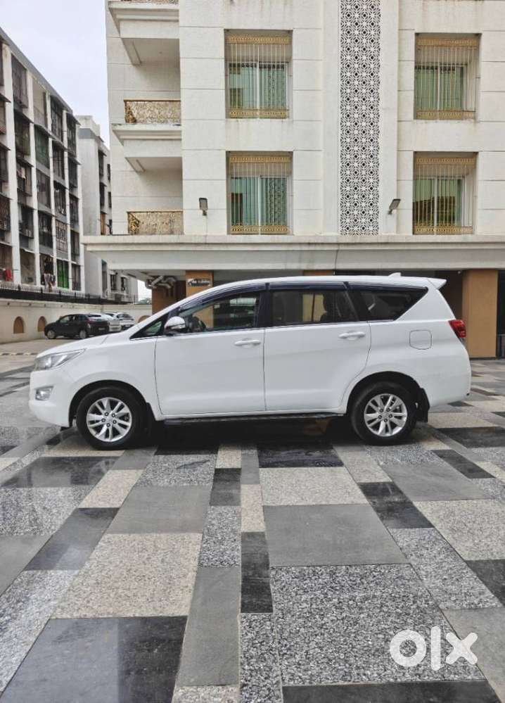 Toyota Innova Crysta 2.4 G Mt 8s, 2020, Diesel