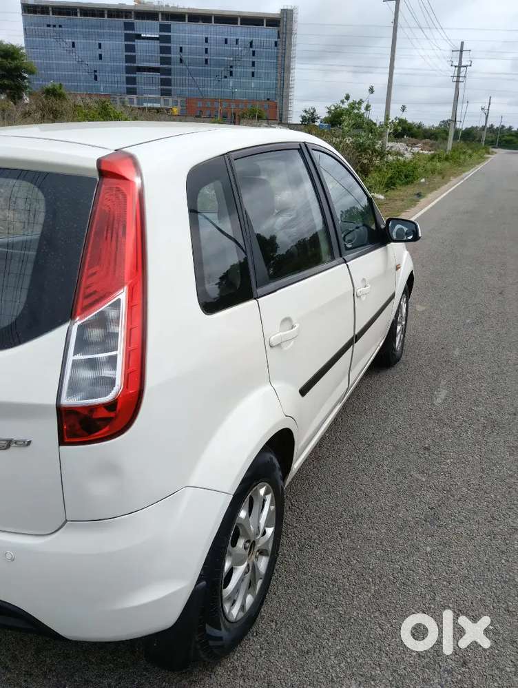 Ford Figo Titanium 2013 Diesel