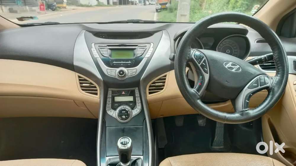 Hyundai Elantra 1.8 Sx Mt, 2012, Petrol