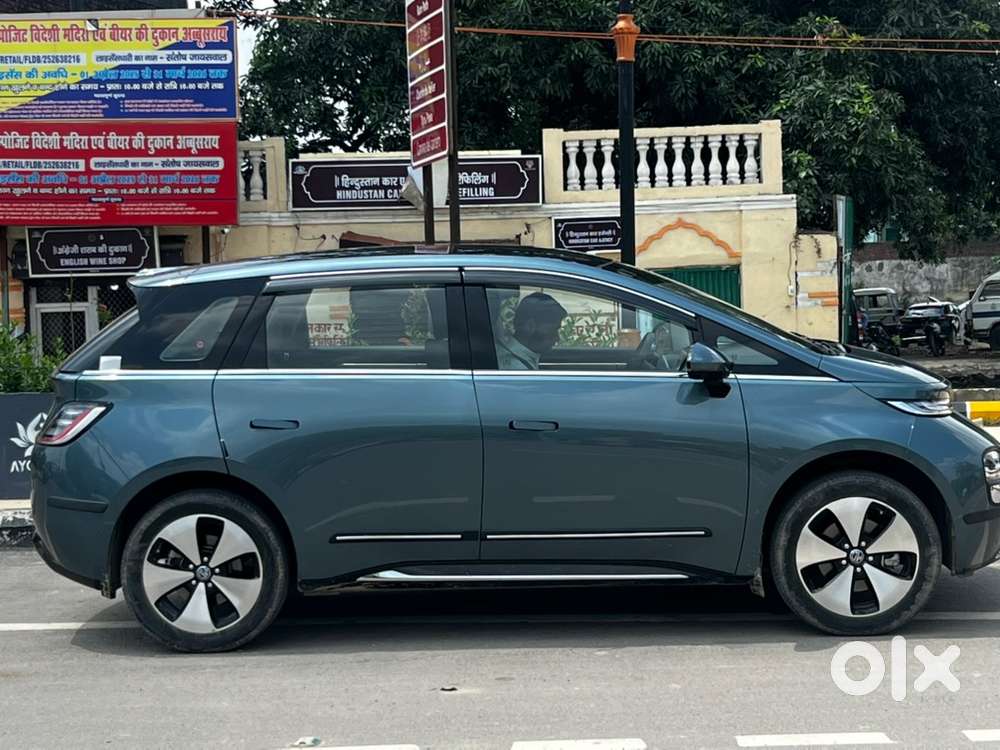 Mg Windsor Ev 2025 Essence Automatic