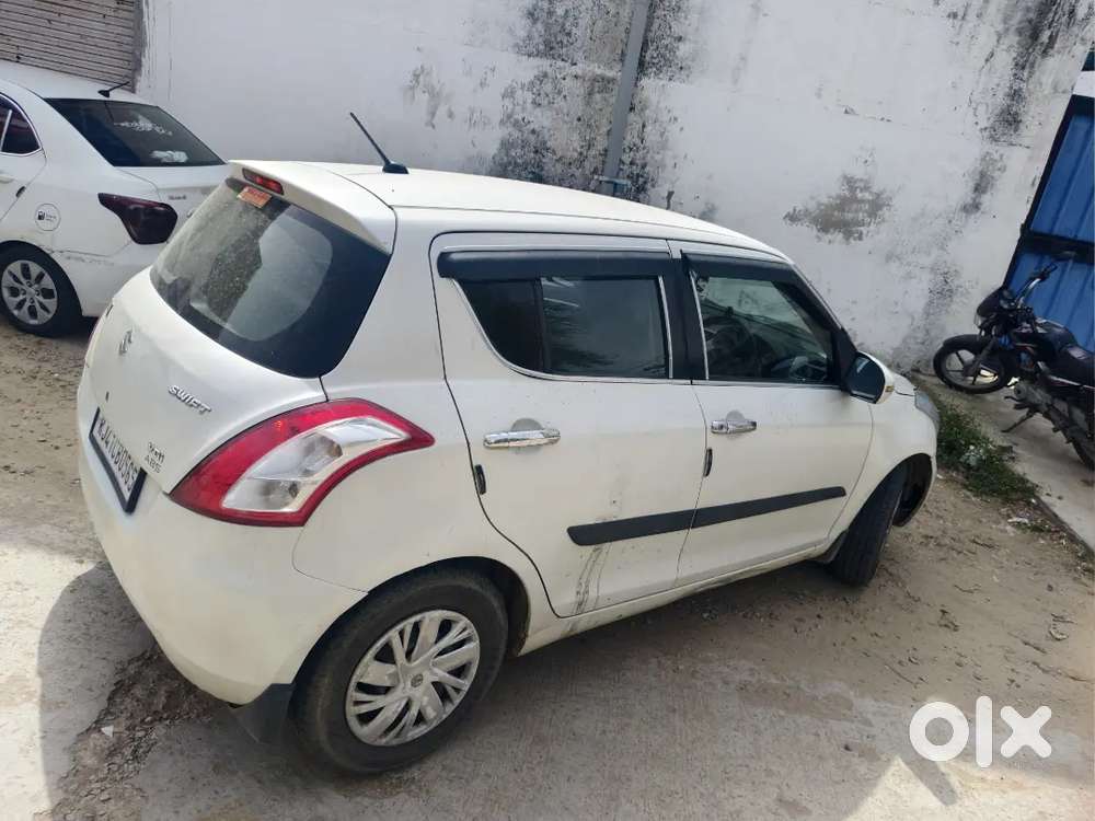 Best Condition 
25+ Avg 
New Tyr 
Chilld Ac 
Power Window