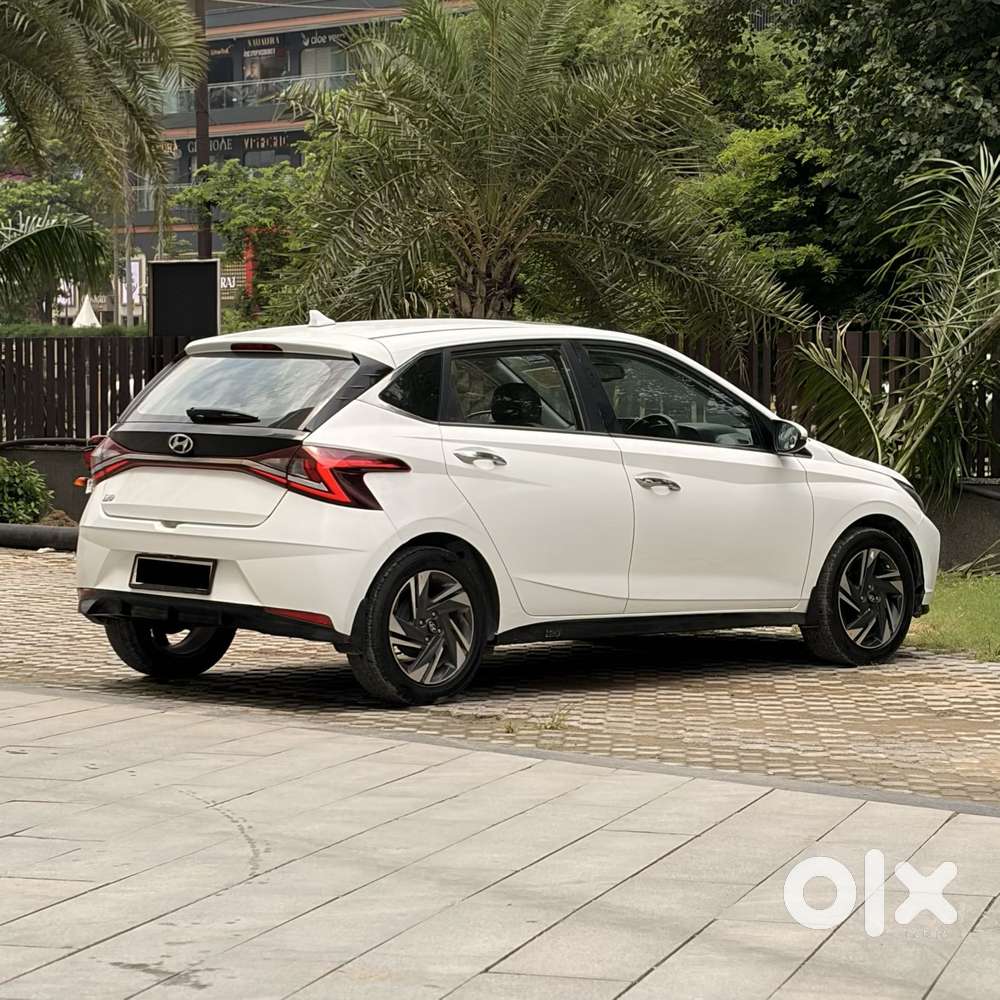 Hyundai I20 Asta (o) 1.2 Mt, 2022, Petrol