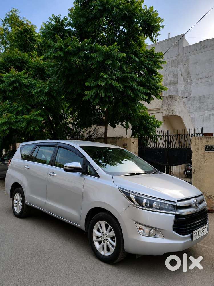 Toyota Innova Crysta Zx 2.4 Diesel 7 Seater, 2017, Diesel