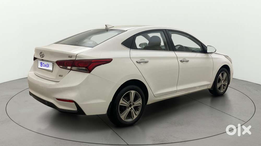 Hyundai Verna 1.6 Sx (o) Vtvt, 2017, Petrol