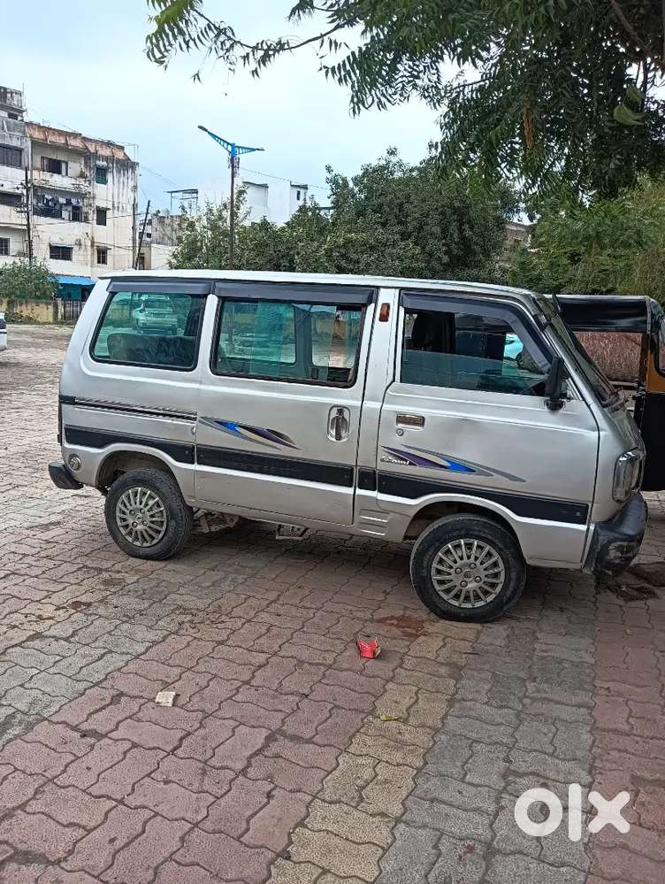 Maruti Suzuki Omni 2010