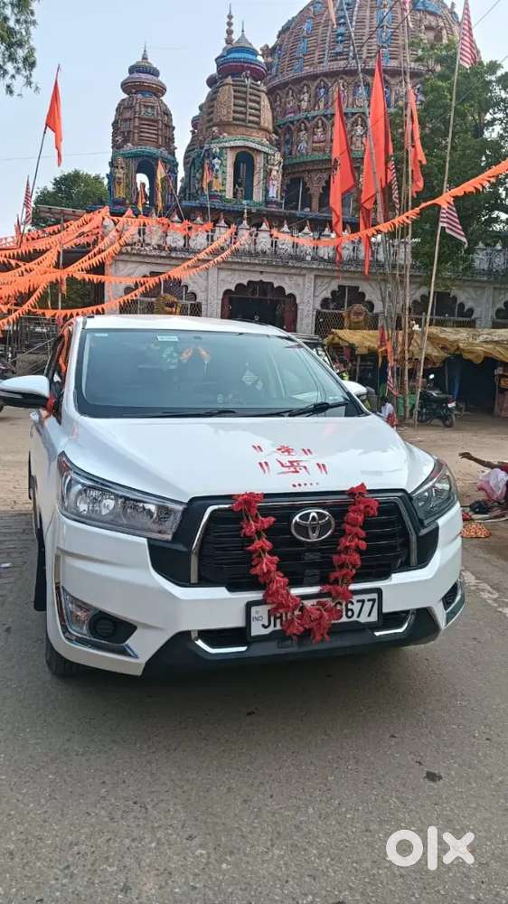 Toyota Innova Crysta 2017 Variant
