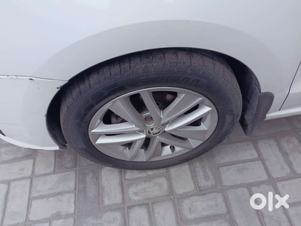 Skoda Rapid 1.6 Mpi Style, 2018, Petrol