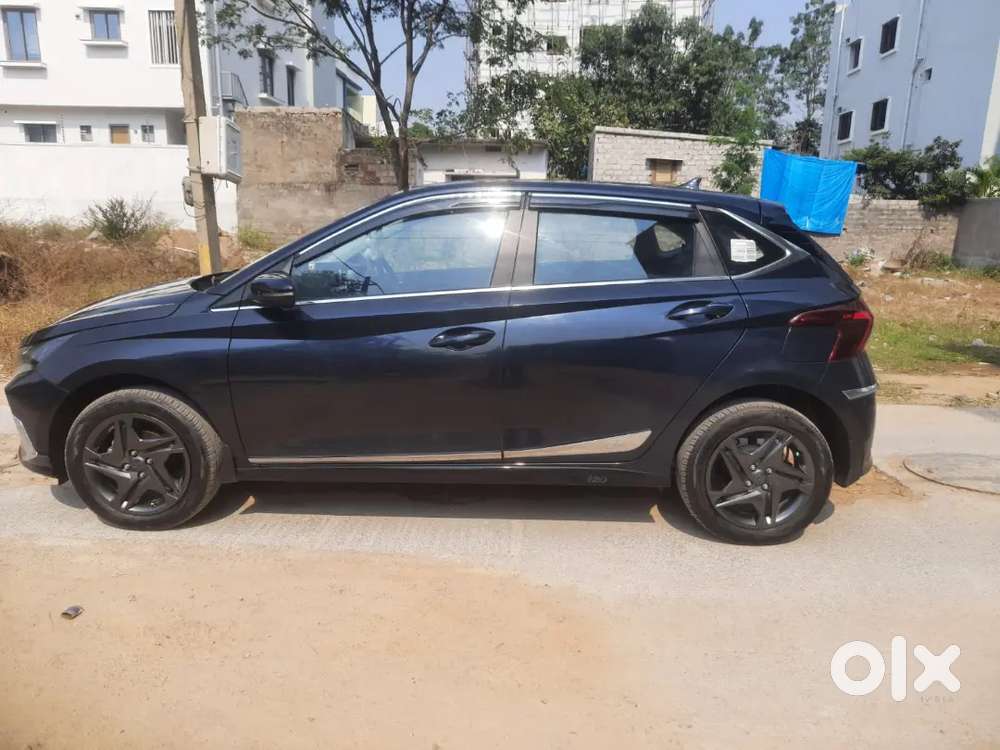 Hyundai I20 Sportz 2023 Model Automatic Petrol Version Well Maintained