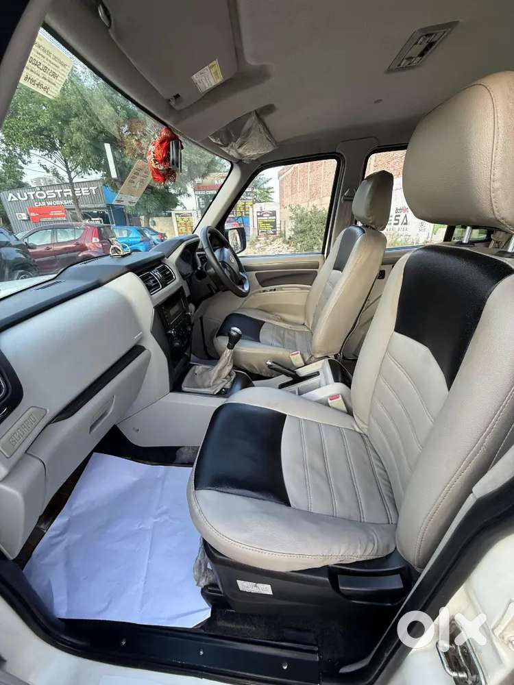 Mahindra Scorpio S6 Plus 2016 Diesel
