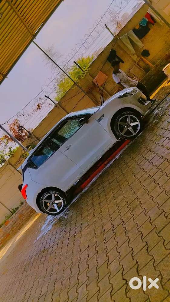 Maruti Suzuki Swift 2023 Petrol 19000 Km Driven