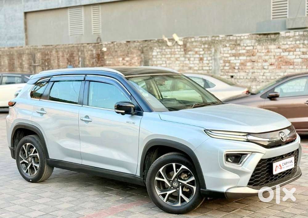 Toyota Urban Cruiser Hyryder 1.5 V Hybrid, 2023, Petrol