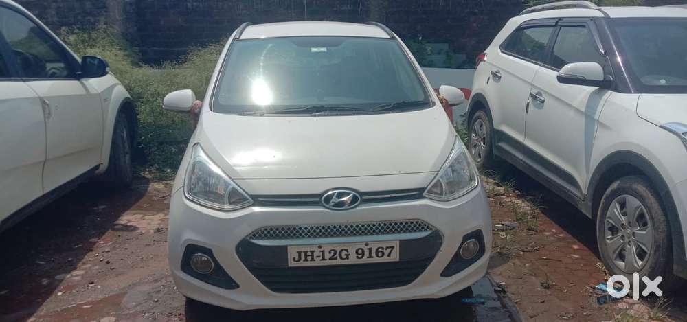 Hyundai Grand I10 Sportz, 2016, Petrol