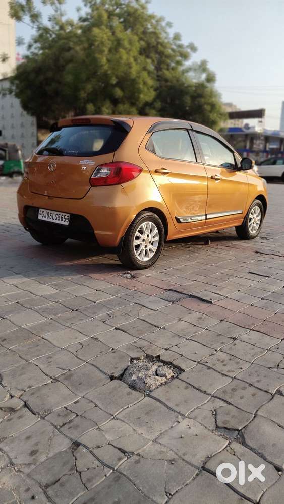 Tata Tiago 1.2 Revotron Xz Wo Alloy, 2018, Cng & Hybrids