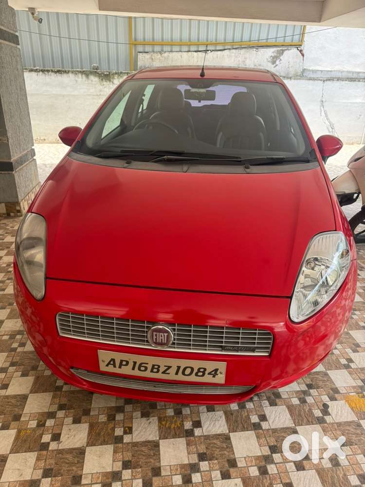 Fiat Grande Punto 2011 Year