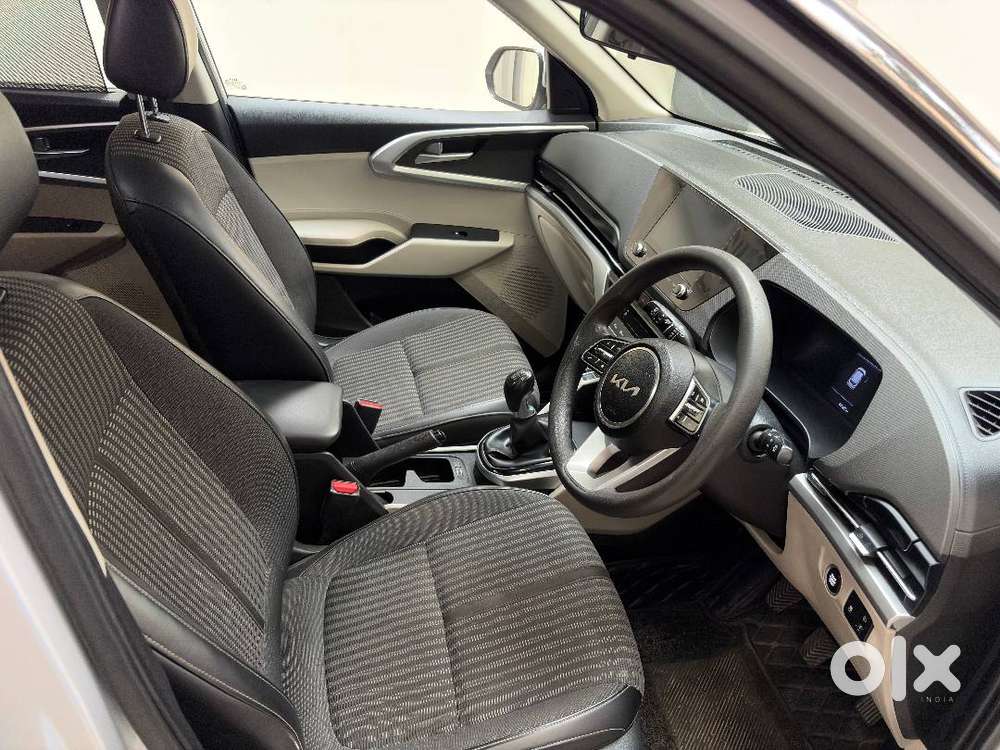 Kia Carens – Premium Family Car  Single Owner  Excellent Condition