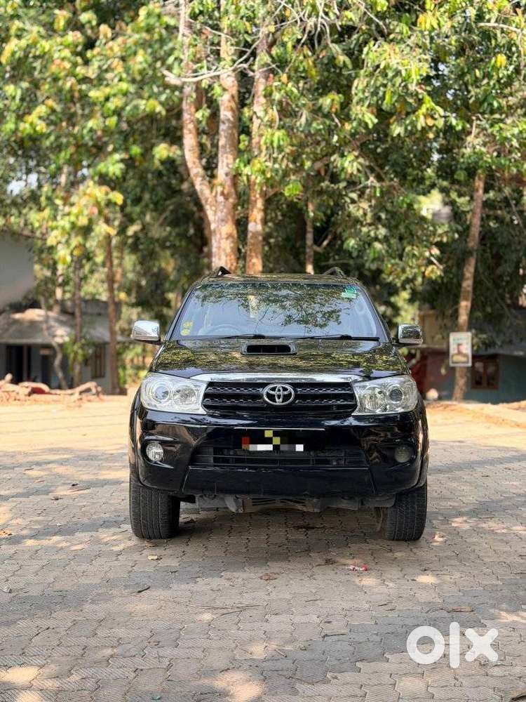 Toyota Fortuner 3.0 4x4 Manual, 2010, Diesel