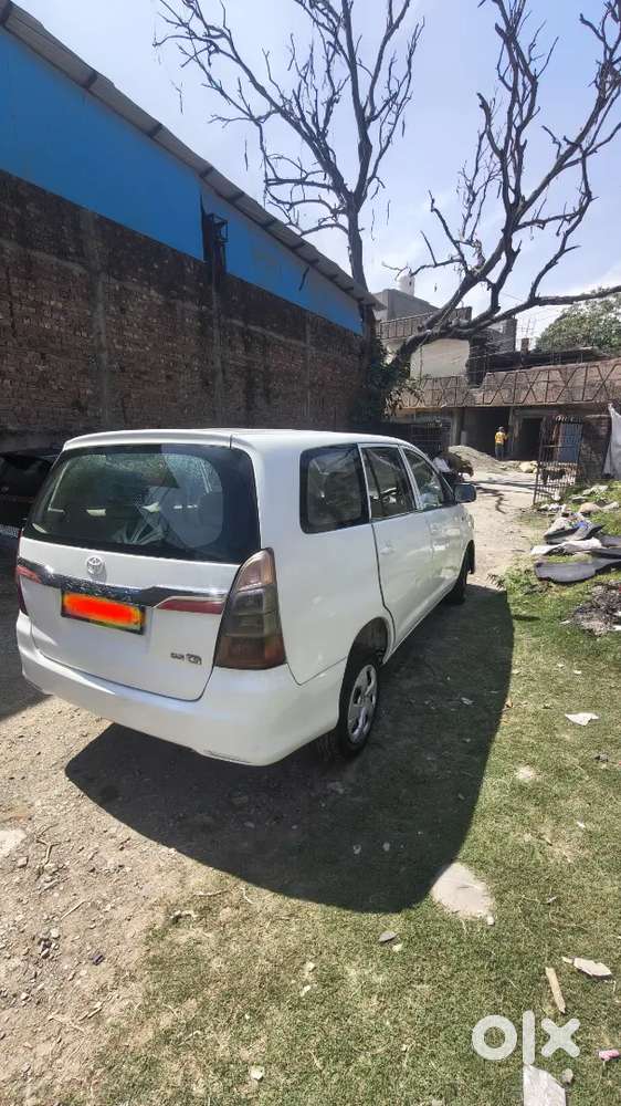 Toyota Innova 2012 Model 2.5 G Diesel 7 Seater - Well Maintained Car