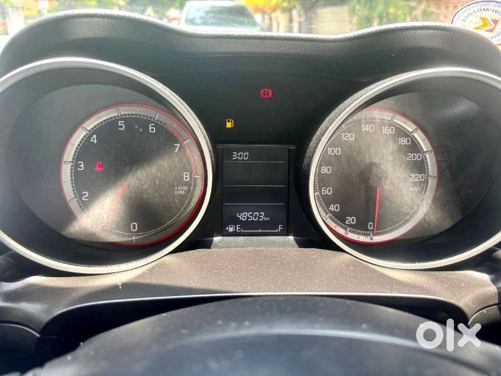 Maruti Suzuki Swift Vxi + Manual, 2023, Petrol