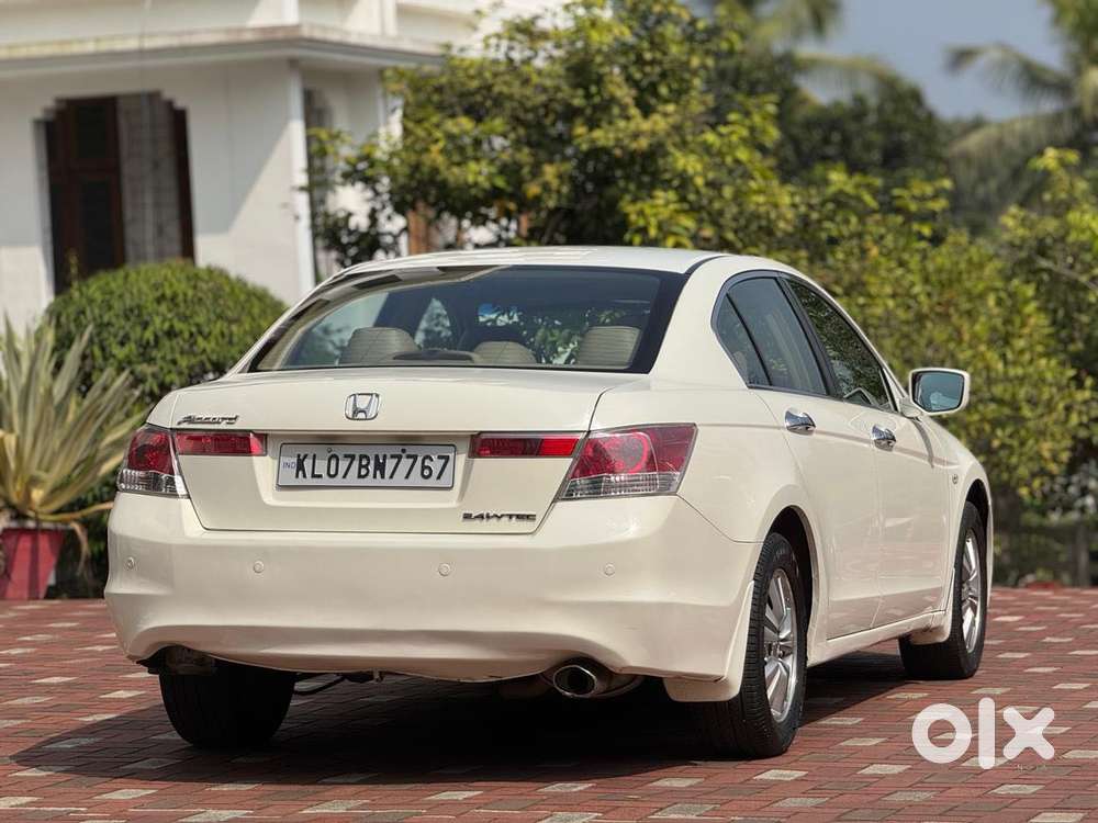 Honda Accord 2.4 Elegance Automatic, 2010, Petrol