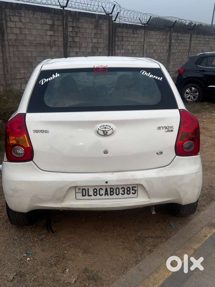 Toyota Etios Liva 2011