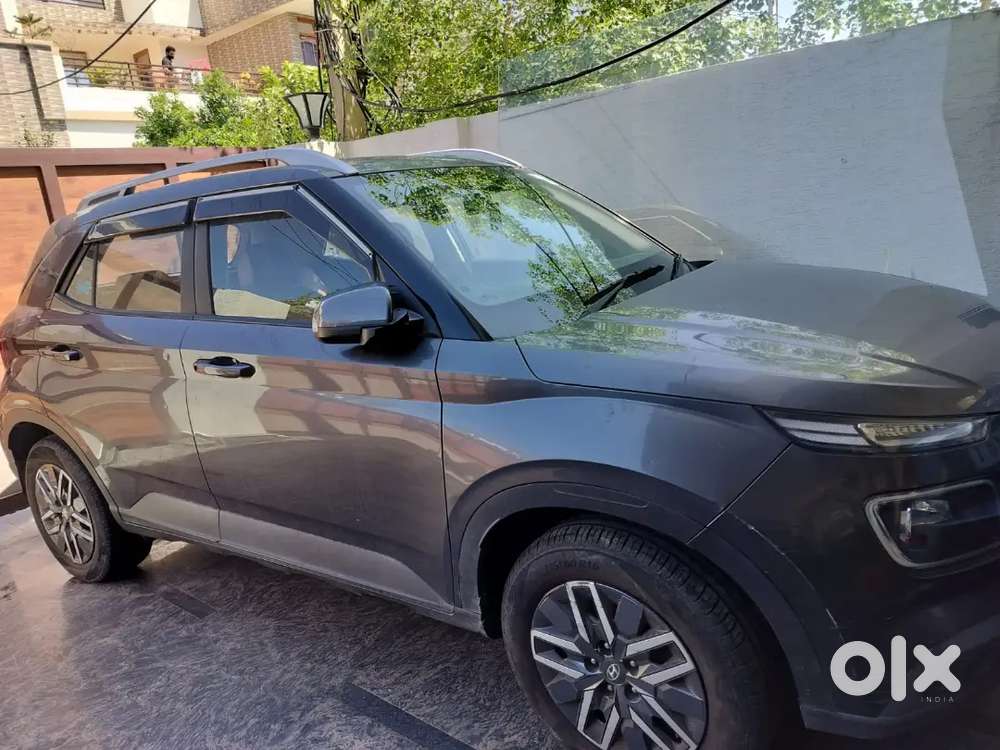 Hyundai Venue 2021 Diesel Good Condition. Not Negotiable.