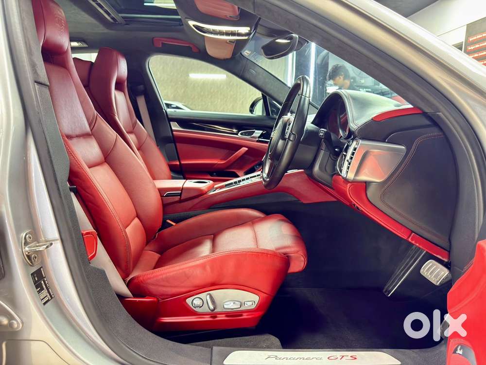 2014 Porsche Panamera Gts