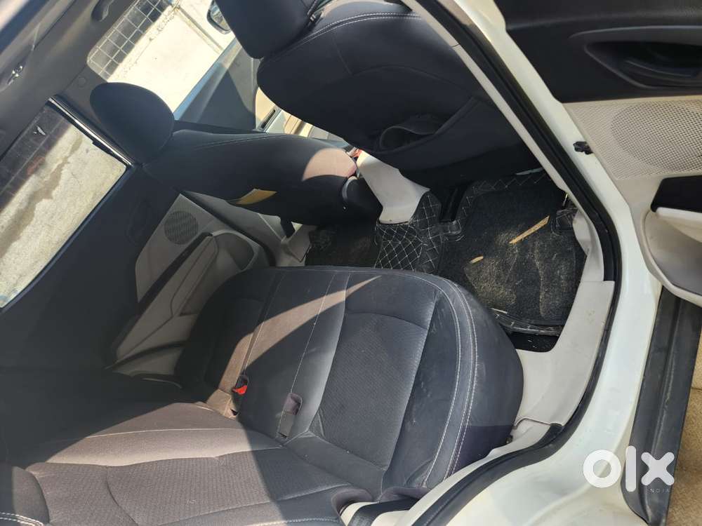 Mahindra Xuv300 W6 Diesel, 2023, Diesel