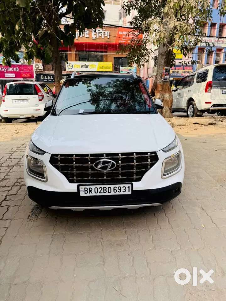 Hyundai Venue 1.2 S Plus, 2022, Petrol