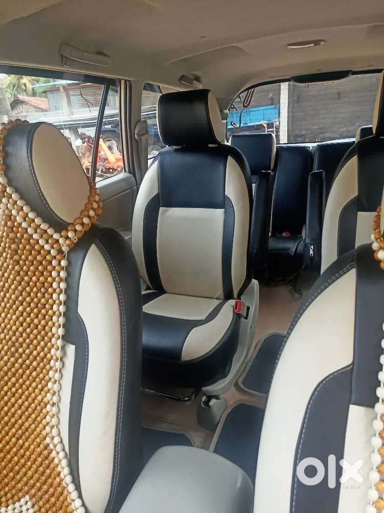 Toyata Innova Silky Gold Color