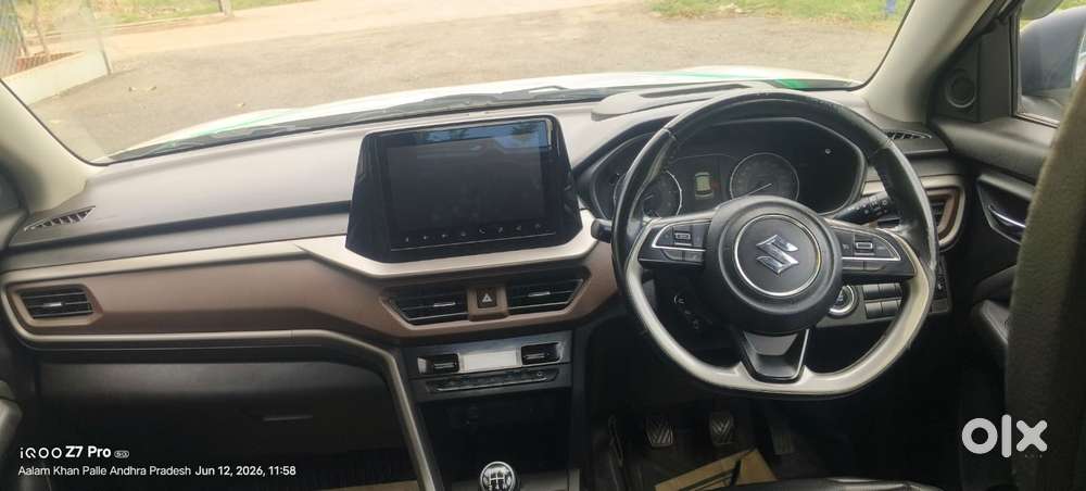 Maruti Suzuki Brezza 1.5 Zxi Plus At Smart Hybrid, 2022, Petrol