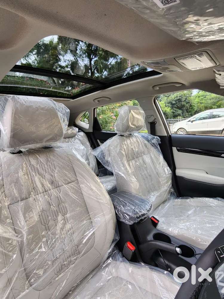 New Condition  Kia Seltos Htx 2023 Petrol Manual 29000kms