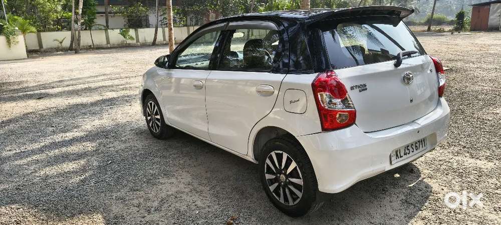Toyota Etios Liva V 2019