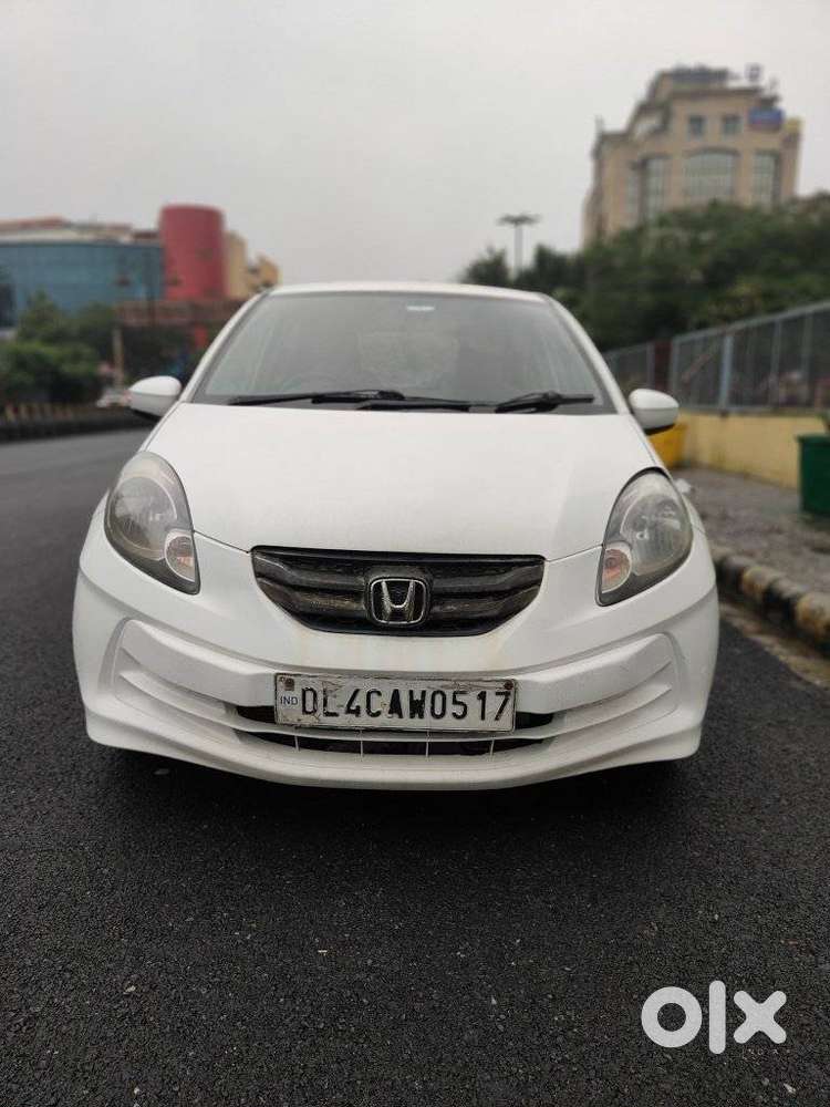 Honda Brio V Mt, 2014, Petrol