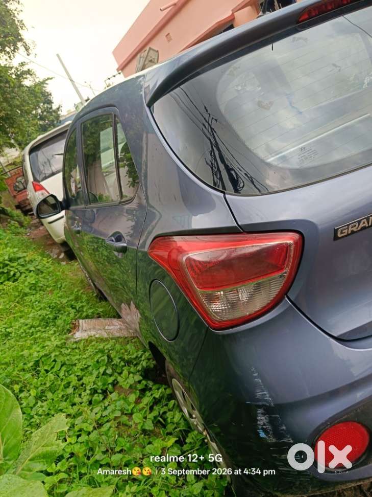 Hyundai Grand I10 Sportz, 2016, Petrol