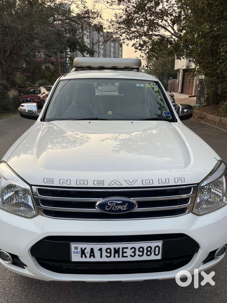 Ford Endeavour 3.2 Titanium At 4x4, 2014, Diesel