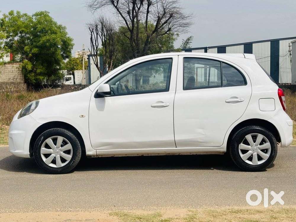Nissan Micra Cvt Xv, 2015, Petrol