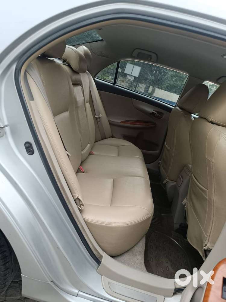 Toyota Corolla Altis 2010 Petrol 97000 Km Driven