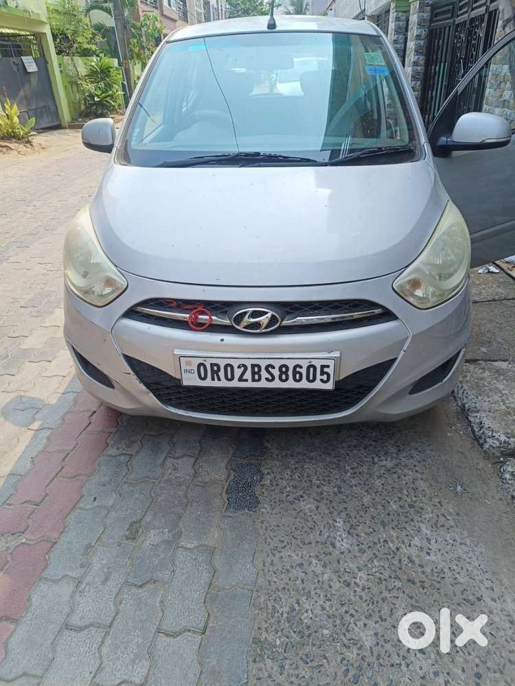 Excellent I10 Sportz Car Single Hand Owner Driven